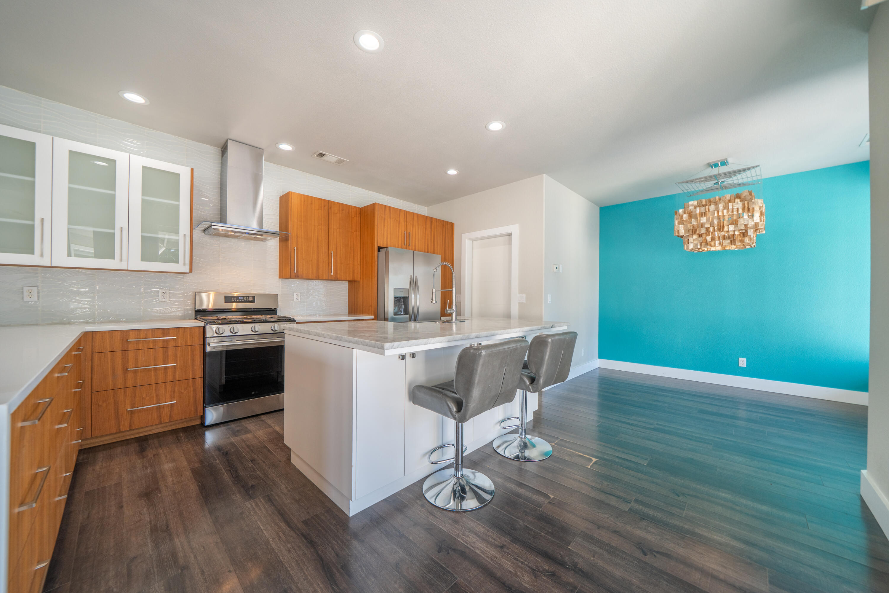 19340 Carnegie Court Redding, CA 96003 - Photo 18 of 62 19340 Carnegie Ct-29