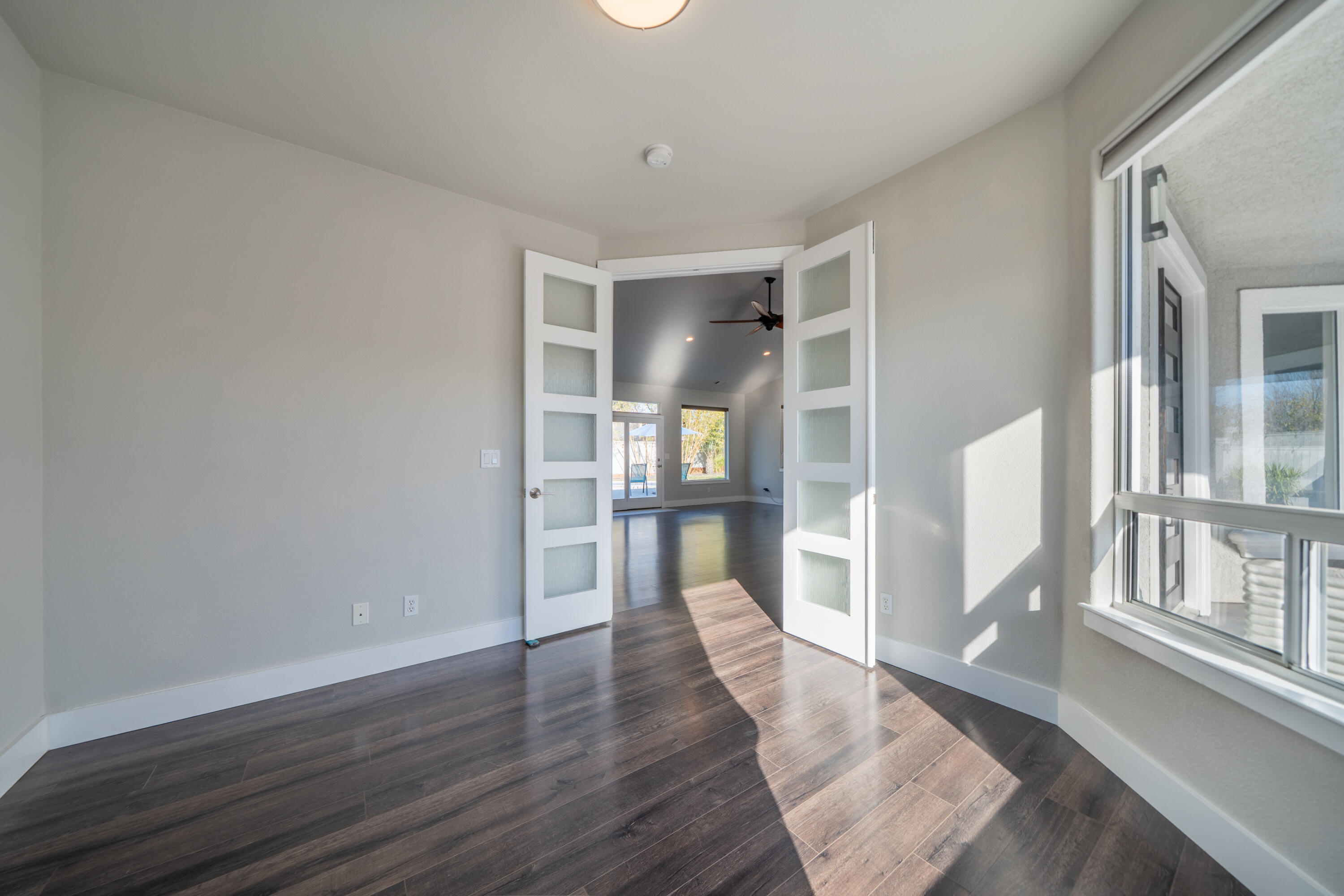 19340 Carnegie Court Redding, CA 96003 - Photo 25 of 62 19340 Carnegie Ct-39