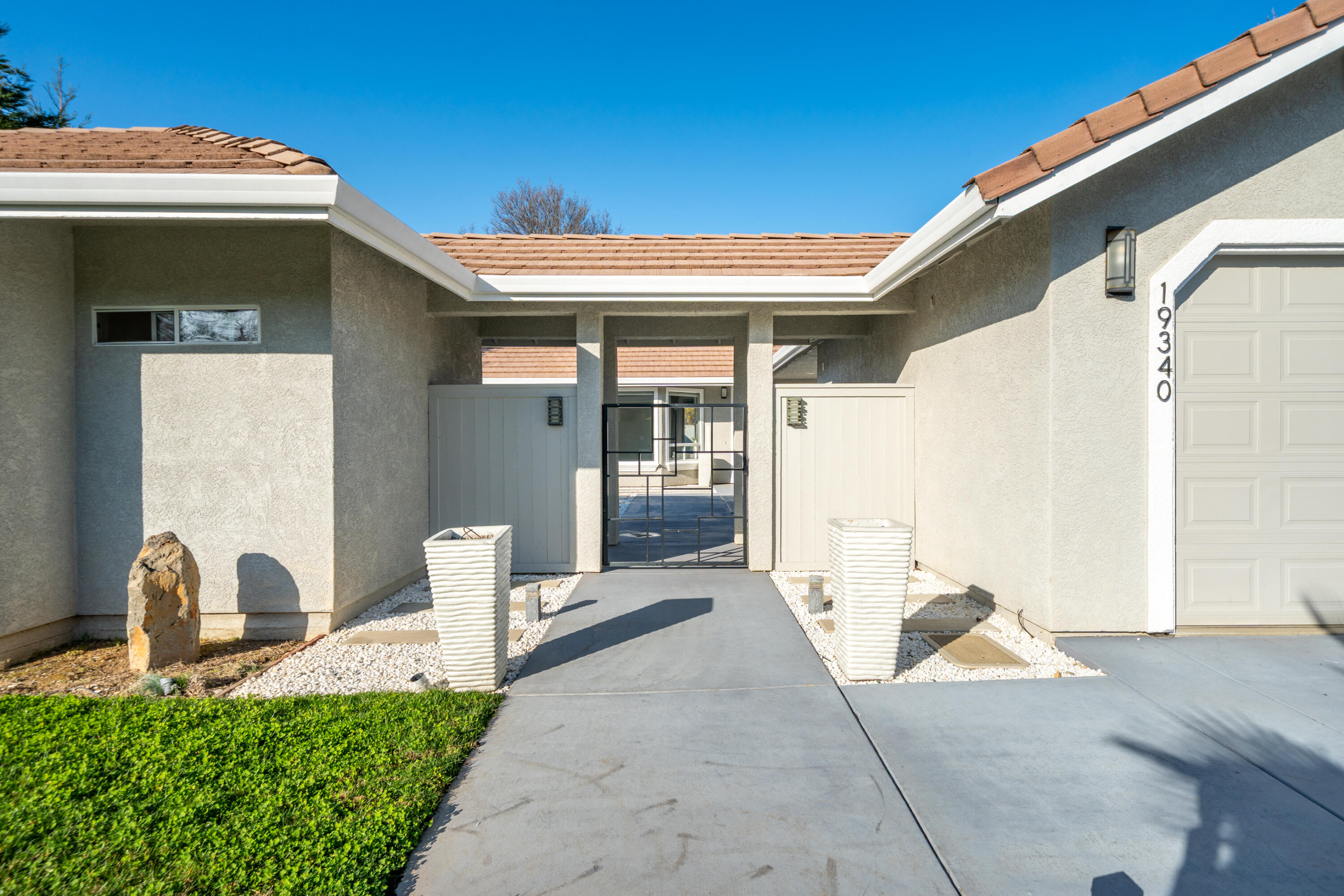 19340 Carnegie Court Redding, CA 96003 - Photo 3 of 62 19340 Carnegie Ct-10