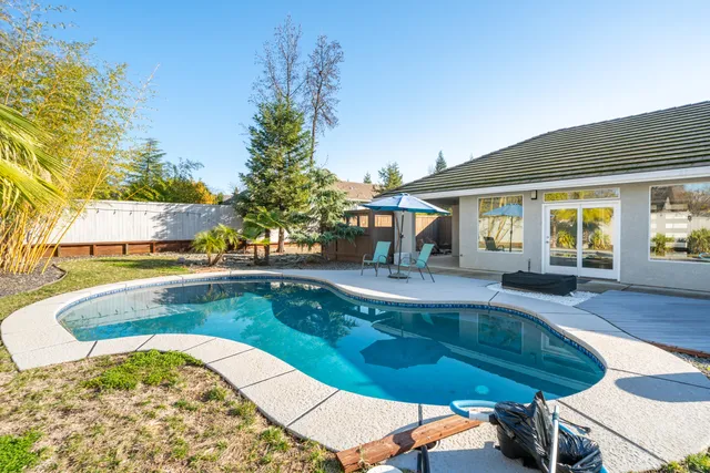 $795,000 | 19340 Carnegie Court, Redding, CA 96003