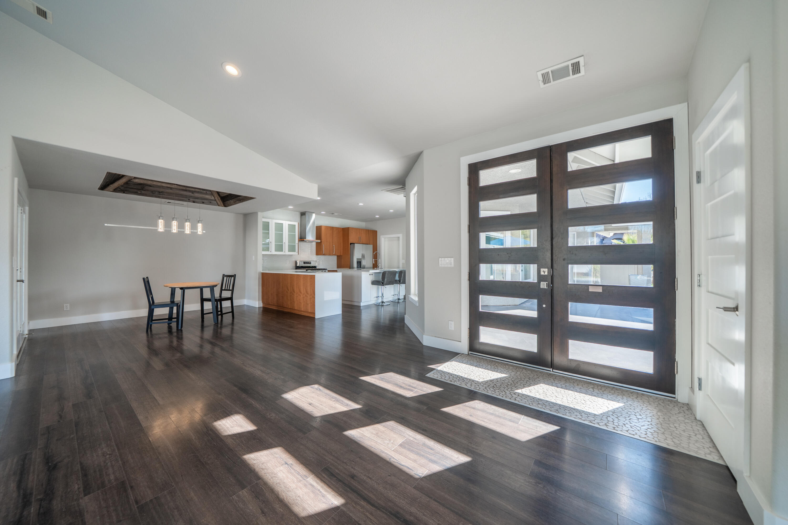 19340 Carnegie Court Redding, CA 96003 - Photo 10 of 62 19340 Carnegie Ct-20