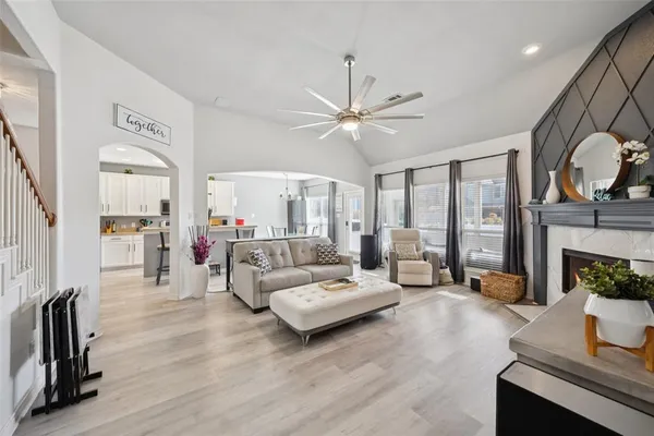 $420,000 | 1404 Southern Pine Drive, Savannah, TX 76227