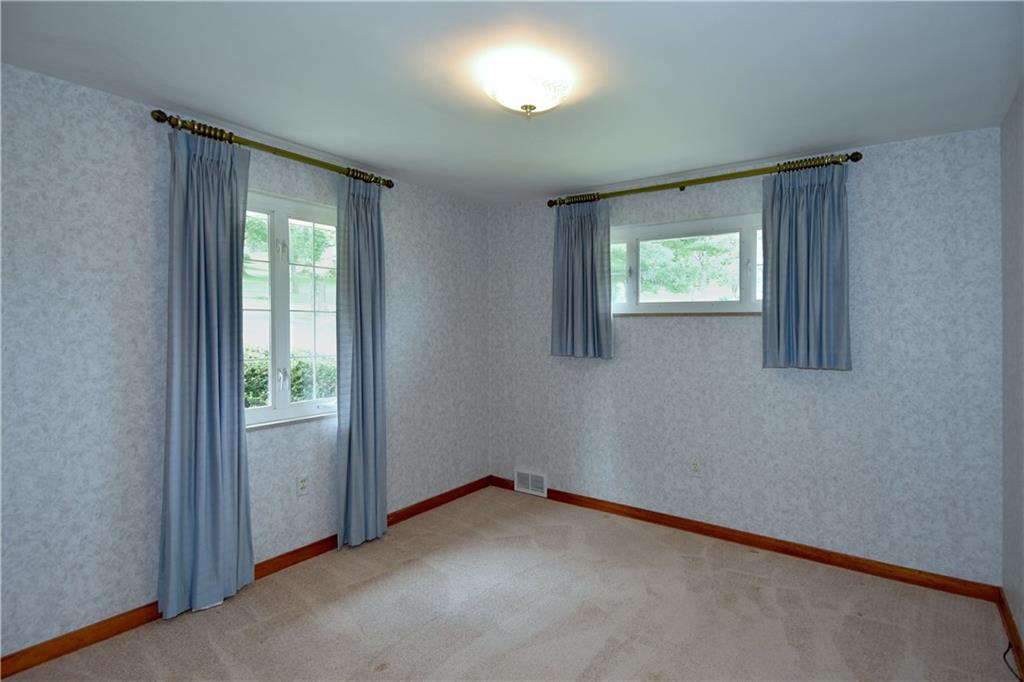 2421 Rochester Road Sewickley, PA 15143 - Photo 11 of 22 Gallery Image 11