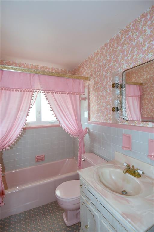 2421 Rochester Road Sewickley, PA 15143 - Photo 15 of 22 Gallery Image 15