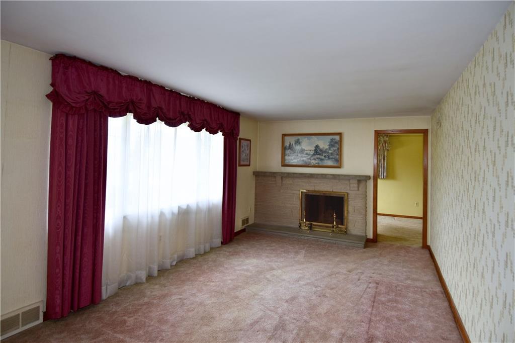 2421 Rochester Road Sewickley, PA 15143 - Photo 5 of 22 Gallery Image 5