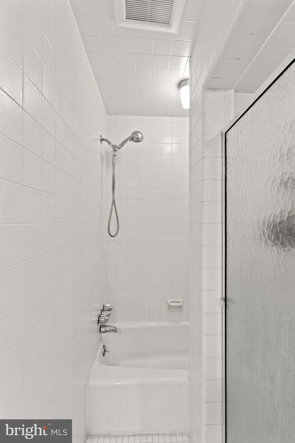 437 Crescent Road Wyncote, PA 19095 - Photo 35 of 53 Shower and tub