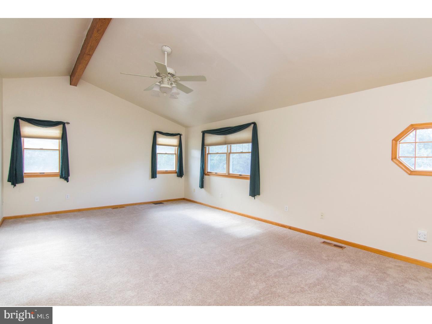 40 Belair Road Warminster, PA 18974 - Photo 11 of 25 Master Bedroom