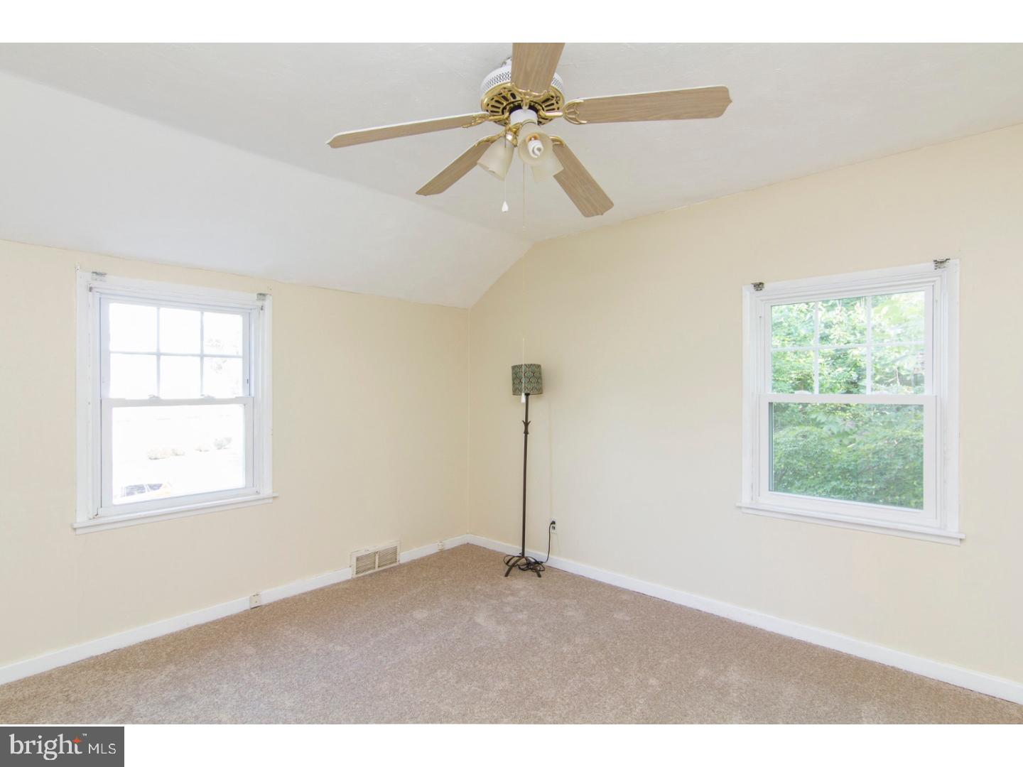 40 Belair Road Warminster, PA 18974 - Photo 16 of 25 Bedroom 2