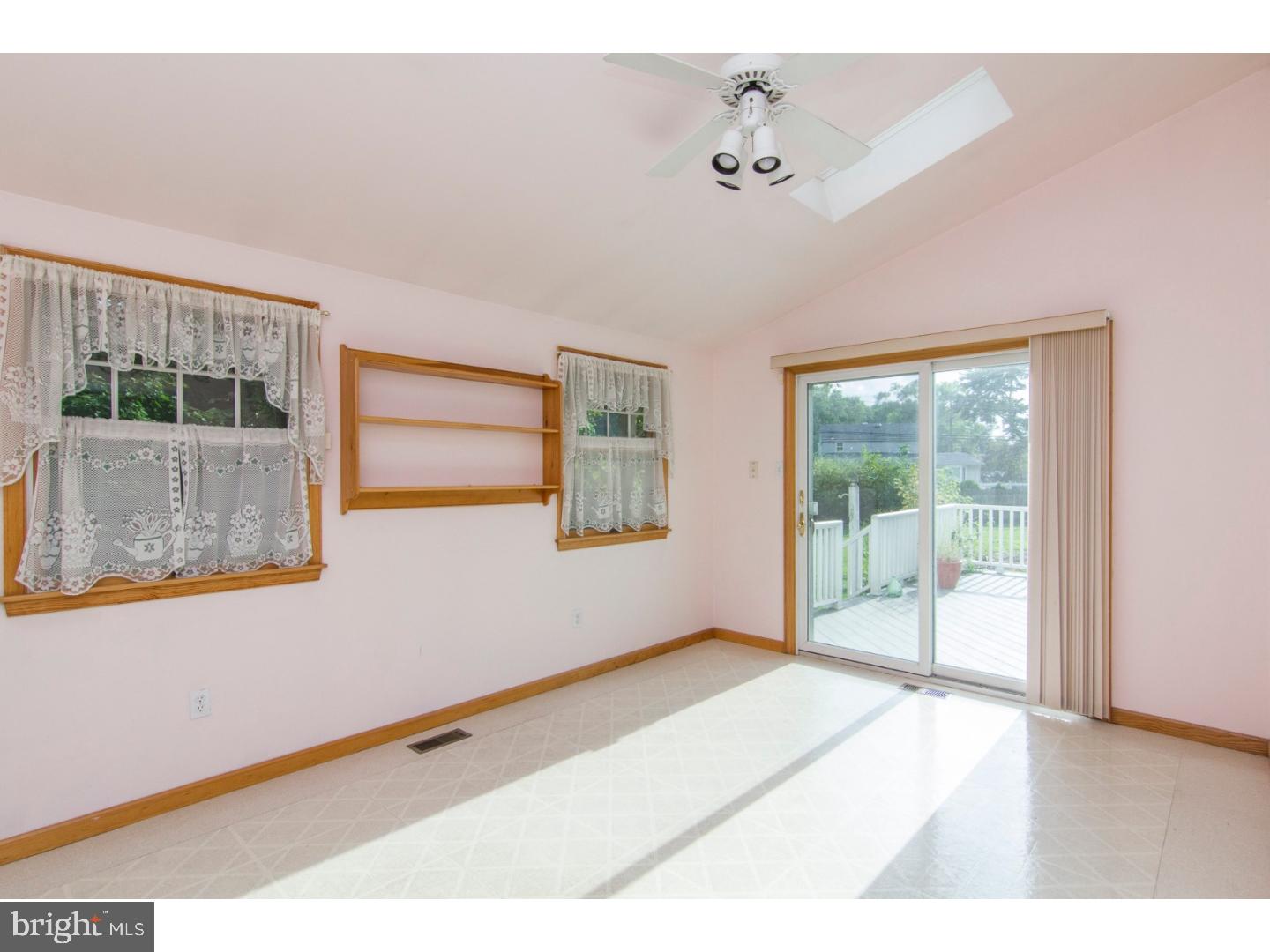 40 Belair Road Warminster, PA 18974 - Photo 7 of 25 Breakfast Room