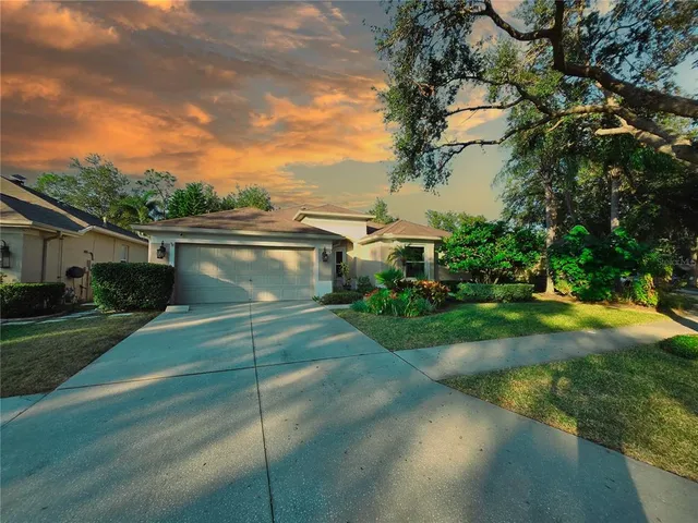 a view of a house with a big yard