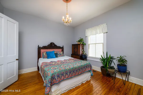 $460,000 | 406 Queen Street, New Bern, NC 28560