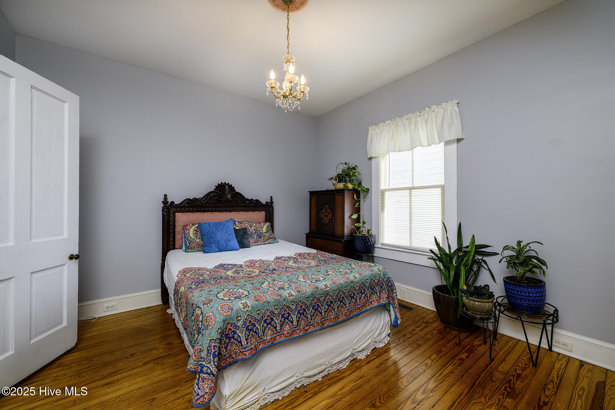 406 Queen Street New Bern, NC 28560 - Photo 13 of 69 1st Floor Bedroom