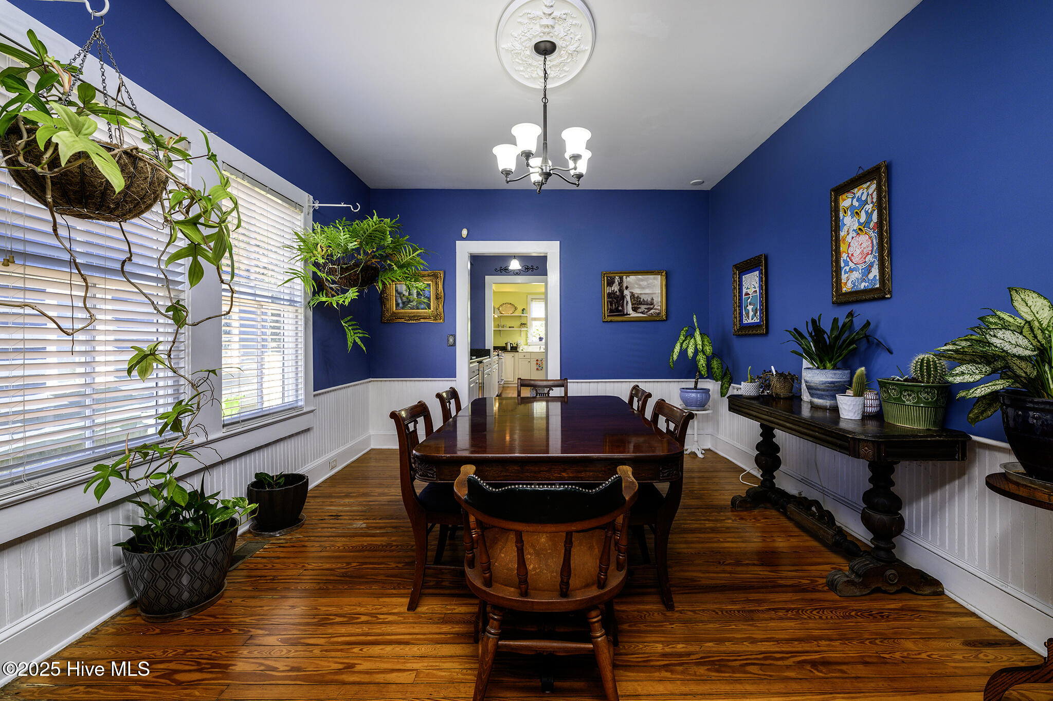 406 Queen Street New Bern, NC 28560 - Photo 18 of 69 Formal Dining Room