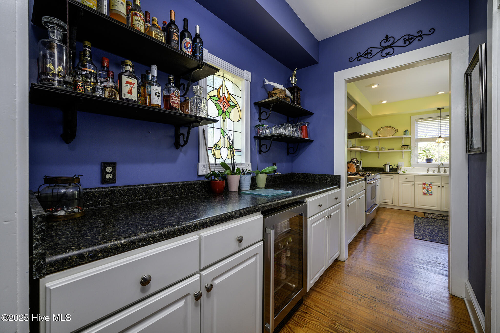 406 Queen Street New Bern, NC 28560 - Photo 21 of 69 Bar