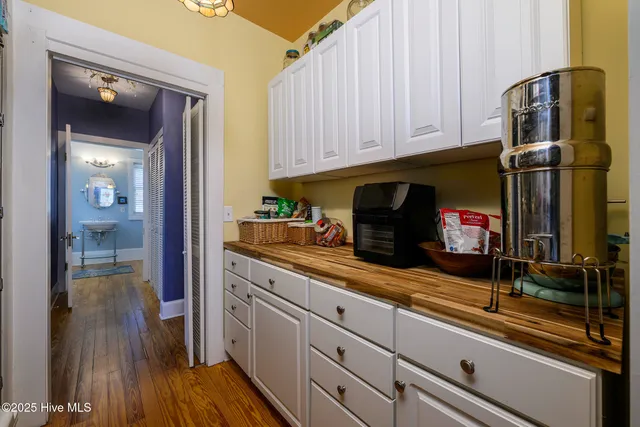 $475,000 | 406 Queen Street, New Bern, NC 28560