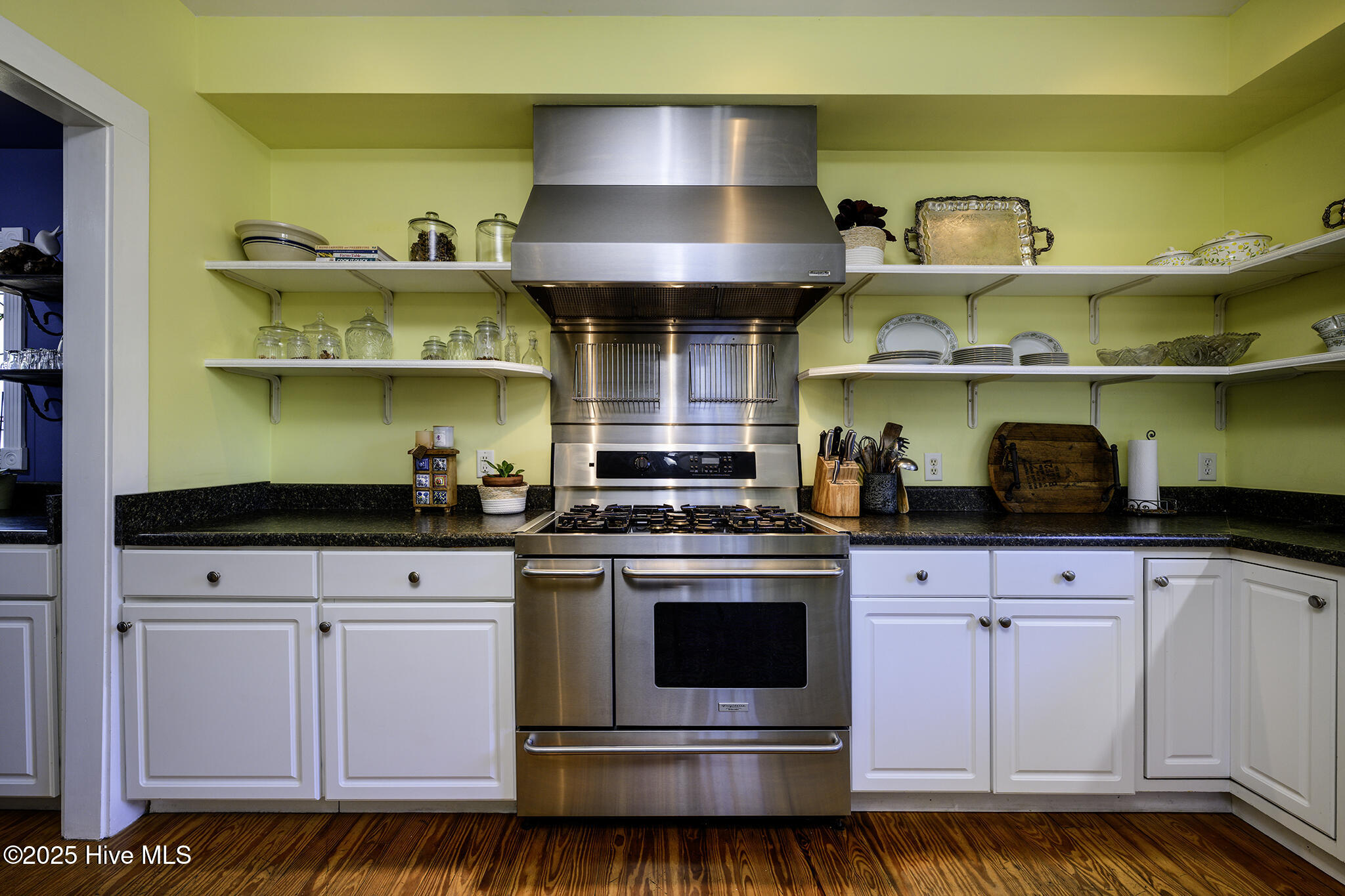 406 Queen Street New Bern, NC 28560 - Photo 25 of 69 Kitchen