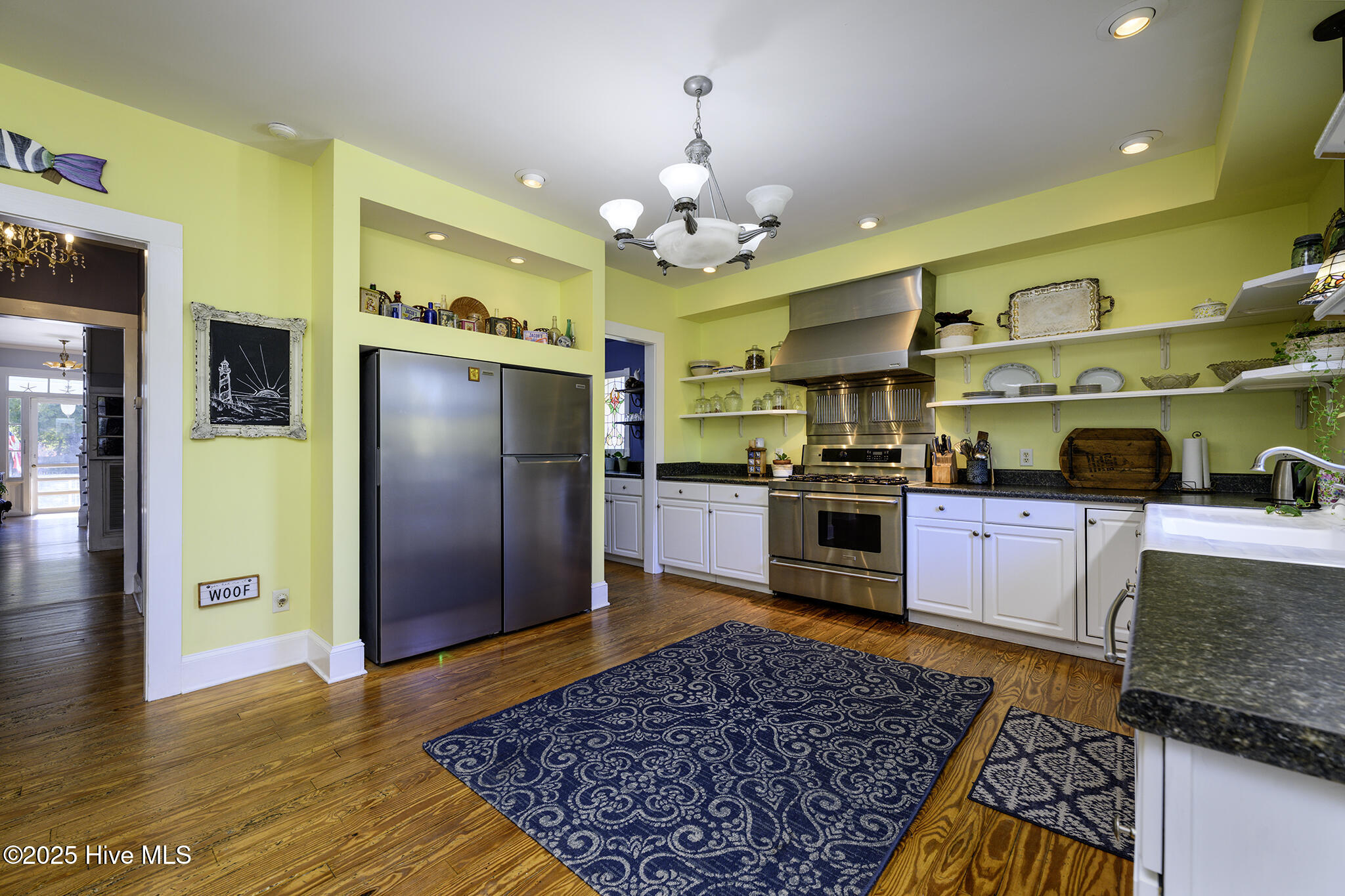 406 Queen Street New Bern, NC 28560 - Photo 27 of 69 Kitchen