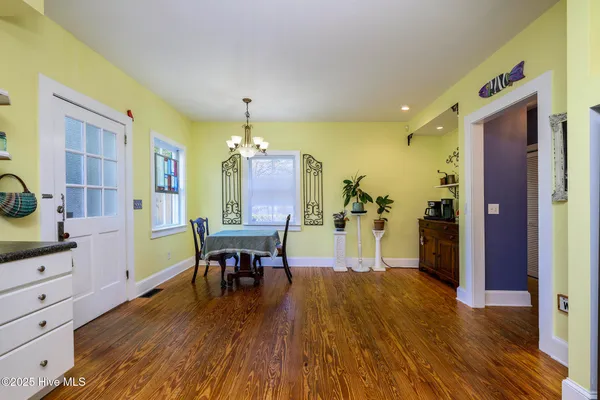 $460,000 | 406 Queen Street, New Bern, NC 28560