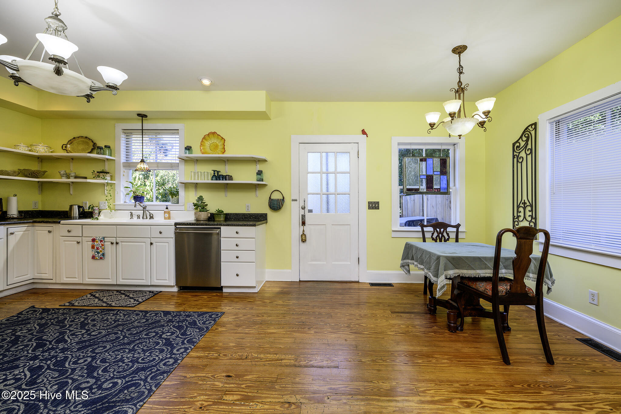 406 Queen Street New Bern, NC 28560 - Photo 32 of 69 Kitchen