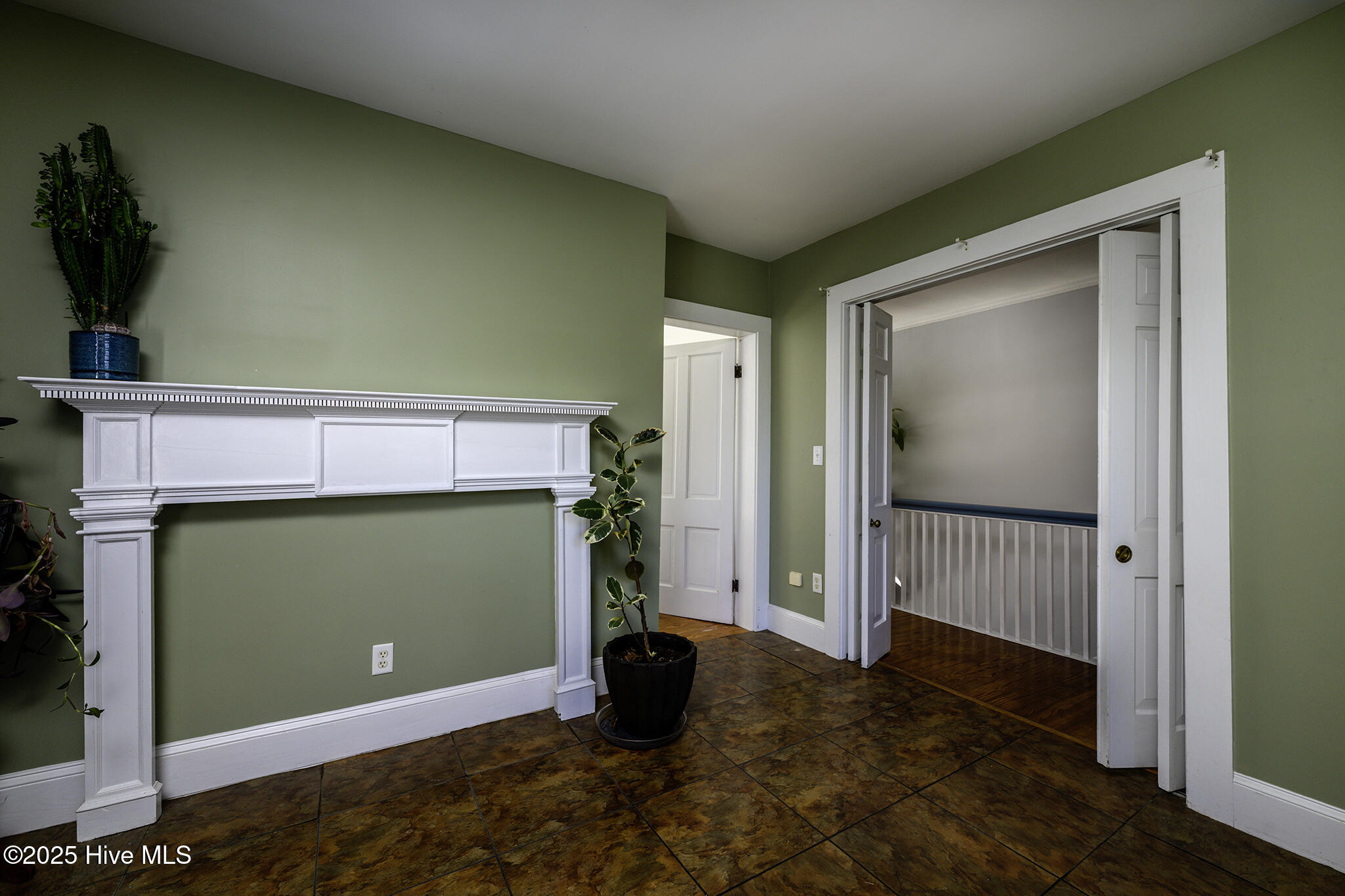406 Queen Street New Bern, NC 28560 - Photo 43 of 69 Bedroom 2