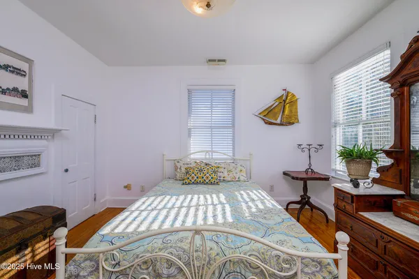 $460,000 | 406 Queen Street, New Bern, NC 28560