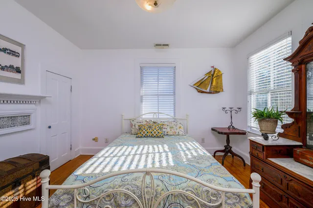 $475,000 | 406 Queen Street, New Bern, NC 28560