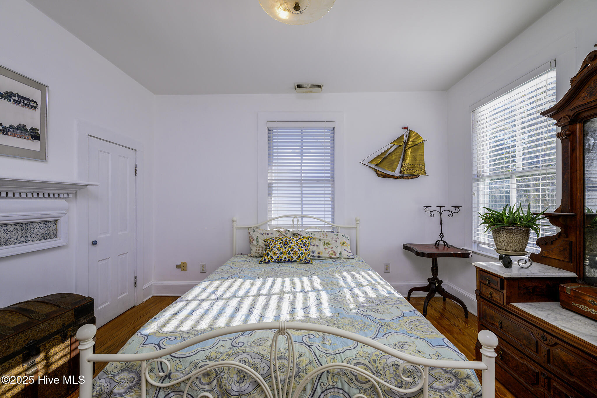 406 Queen Street New Bern, NC 28560 - Photo 44 of 69 Bedroom 3