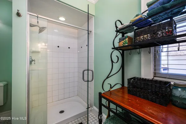 $460,000 | 406 Queen Street, New Bern, NC 28560