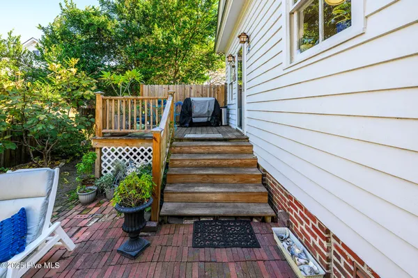 $460,000 | 406 Queen Street, New Bern, NC 28560