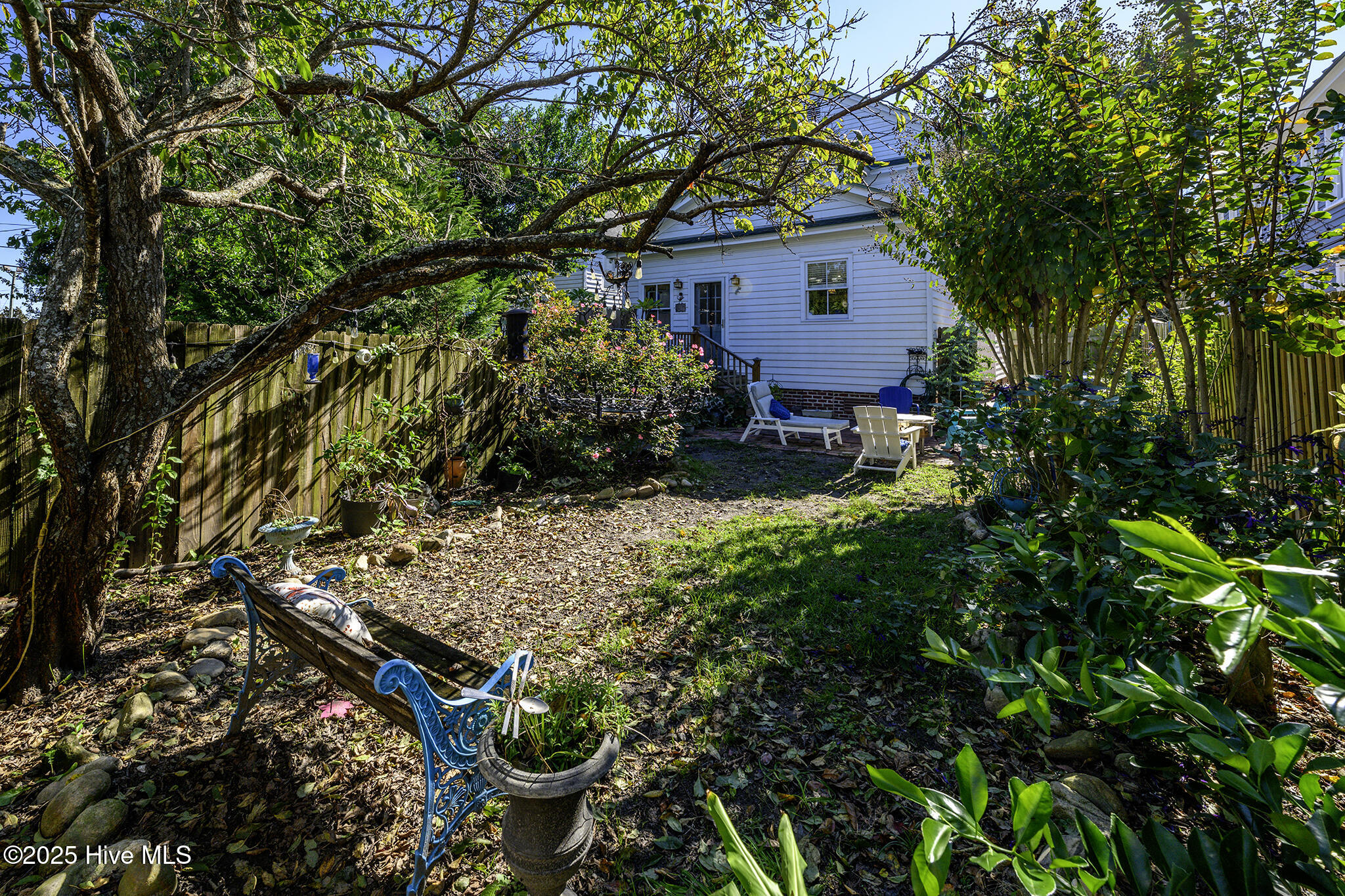 406 Queen Street New Bern, NC 28560 - Photo 54 of 69 Fenced Backyard