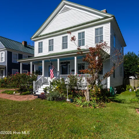$475,000 | 406 Queen Street, New Bern, NC 28560