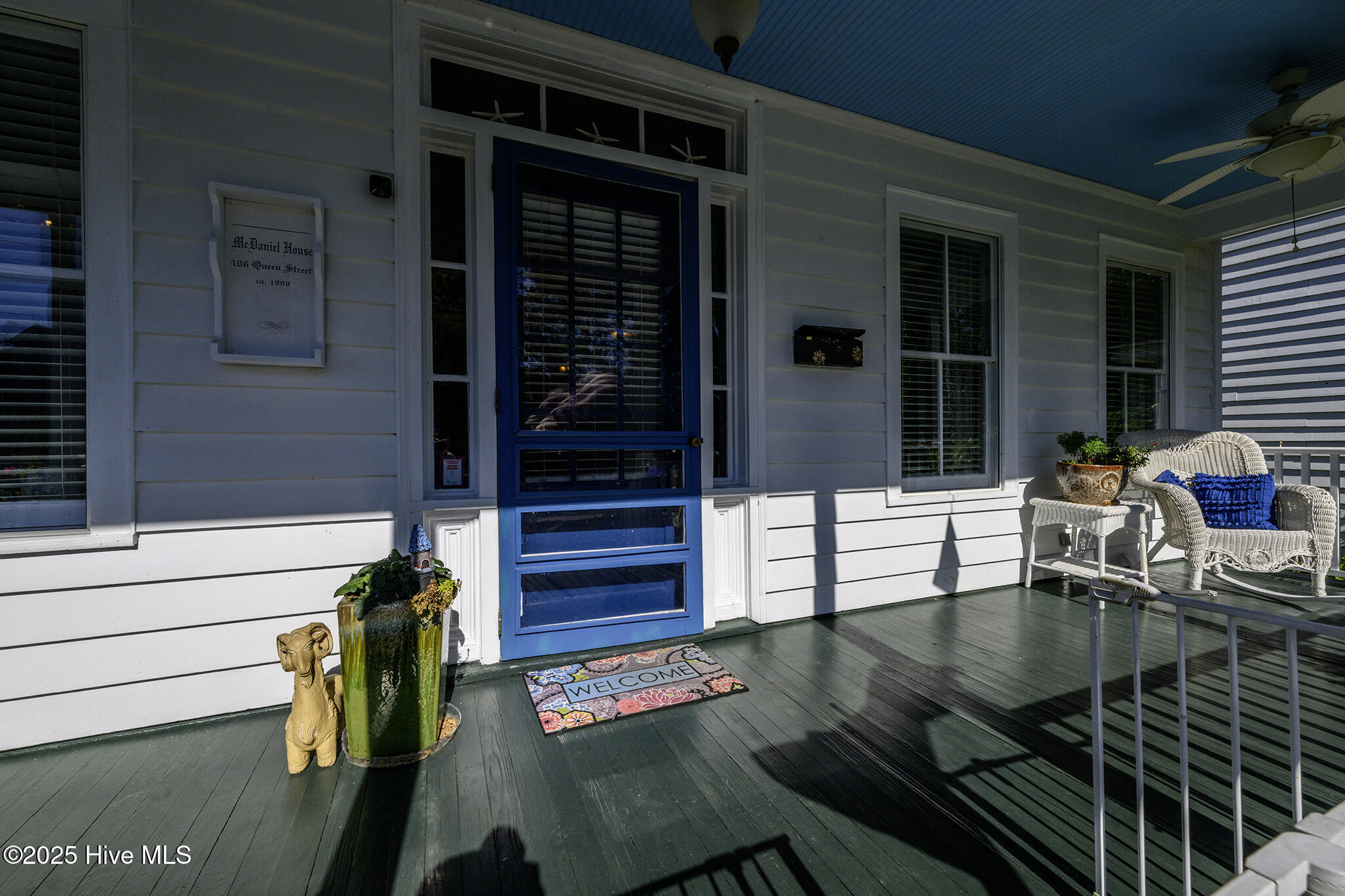 406 Queen Street New Bern, NC 28560 - Photo 60 of 69 Rocking Chair Front Porch