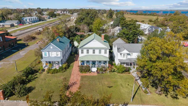 $460,000 | 406 Queen Street, New Bern, NC 28560