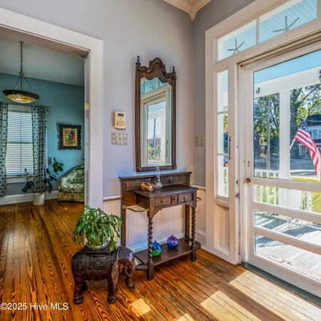 $460,000 | 406 Queen Street, New Bern, NC 28560