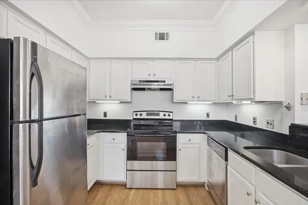 $2,650 | 3777 Peachtree Road Northeast, Unit 1432, Brookhaven, GA 30319