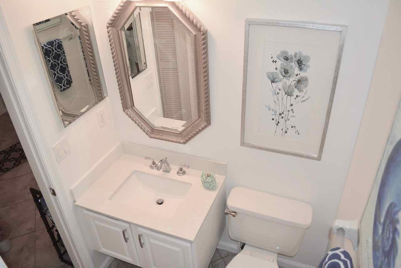 2002 Keystone Drive, Unit B Jupiter, FL 33458 - Photo 17 of 26 Deiter bathroom guest