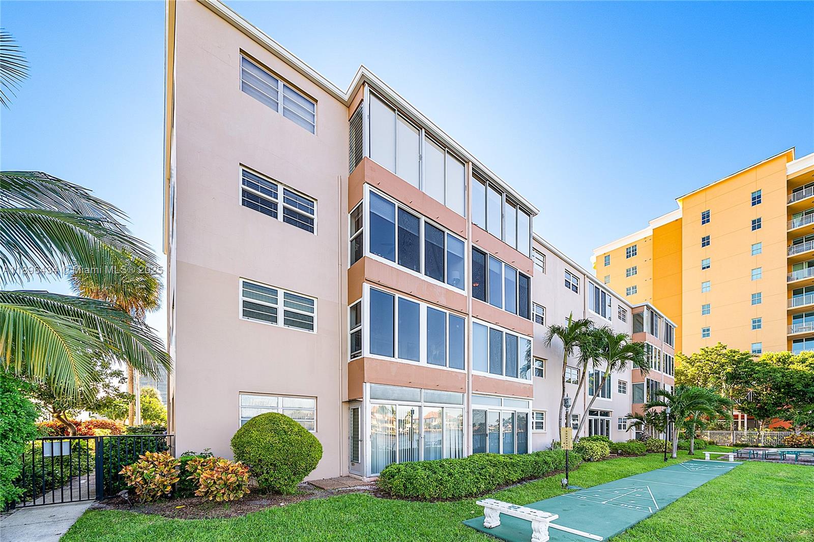 901 North Riverside Drive, Unit 3D Pompano Beach, FL 33062 - Photo 32 of 51