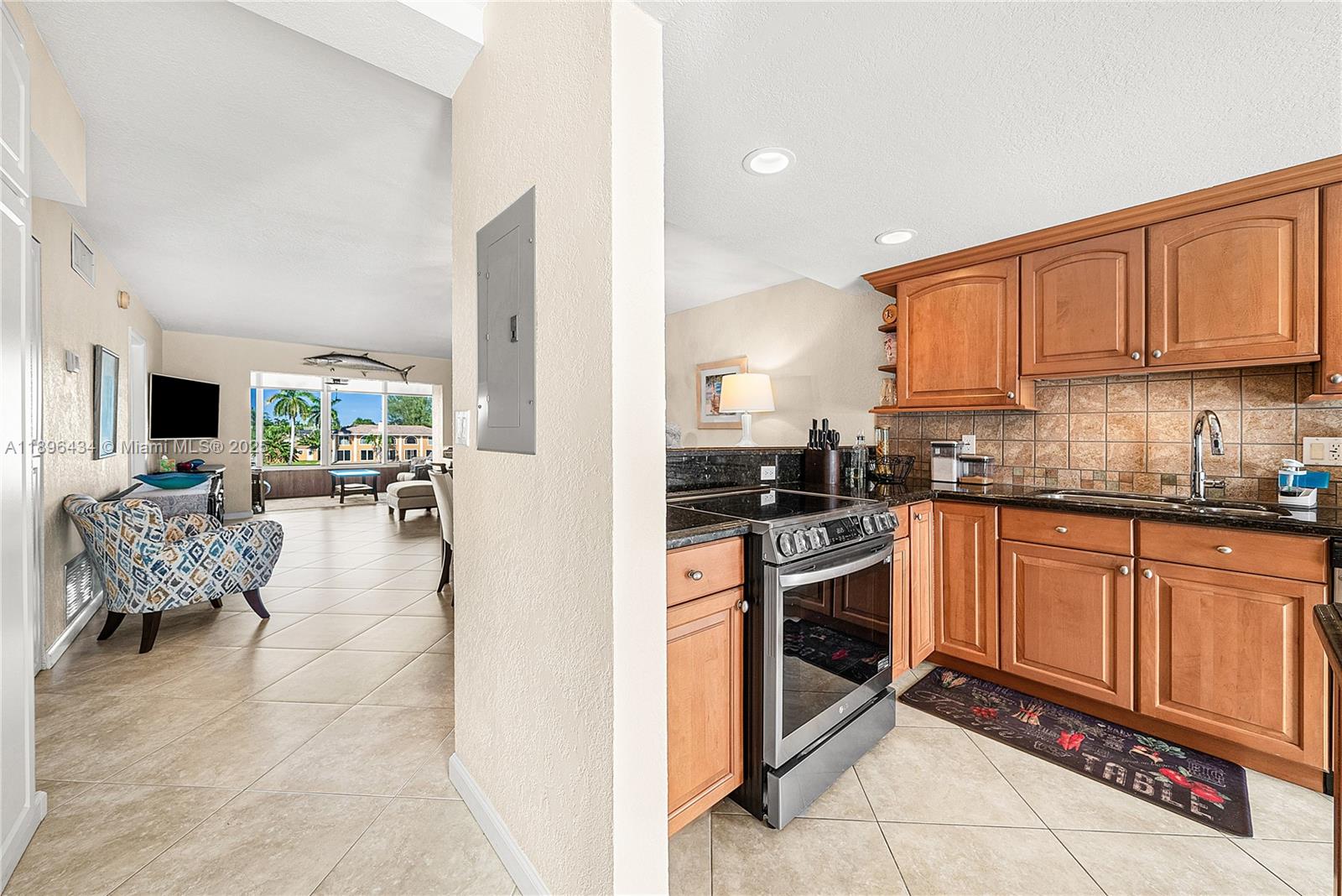 901 North Riverside Drive, Unit 3D Pompano Beach, FL 33062 - Photo 7 of 51