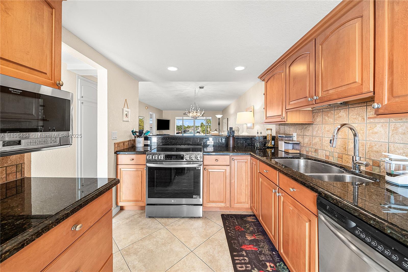 901 North Riverside Drive, Unit 3D Pompano Beach, FL 33062 - Photo 9 of 51