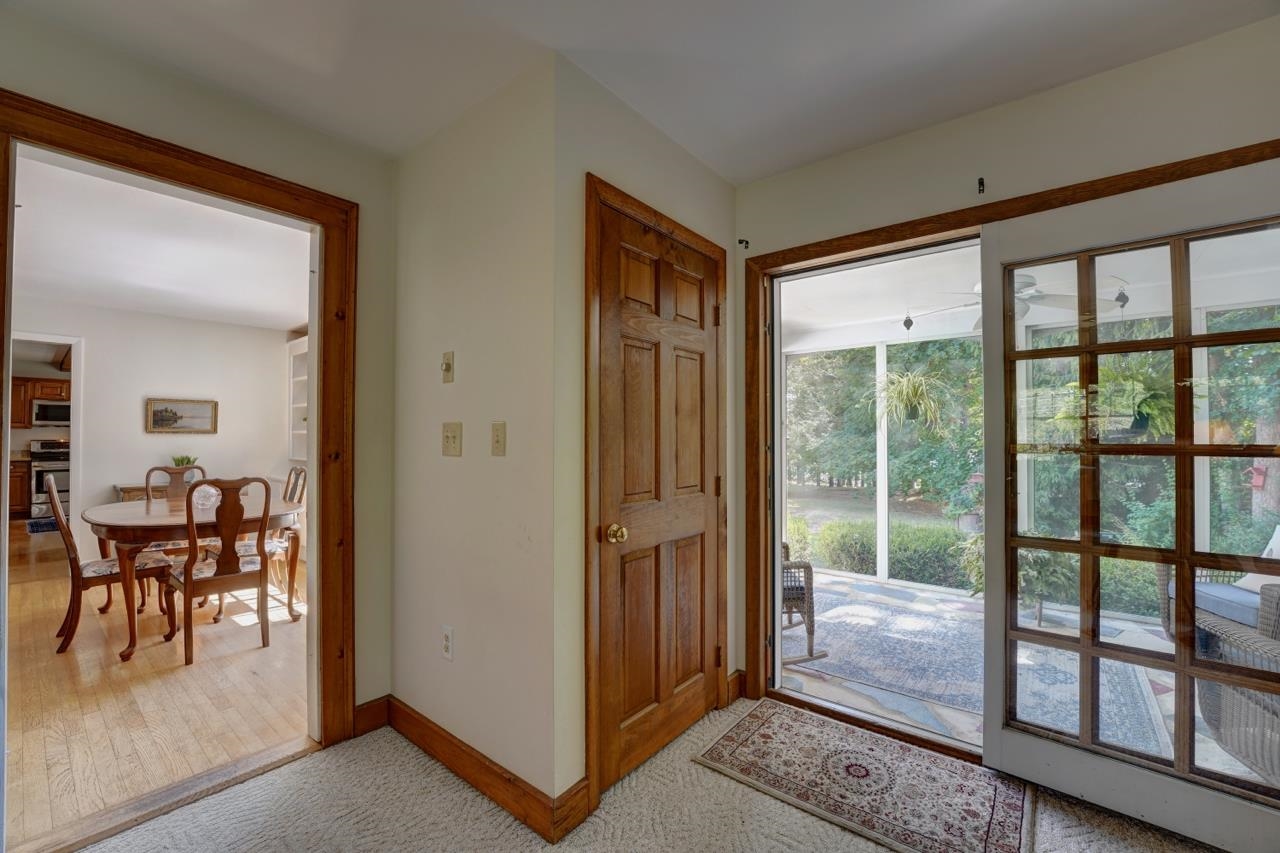 367 Winnacunnet Road Hampton, NH 03842 - Photo 17 of 40
