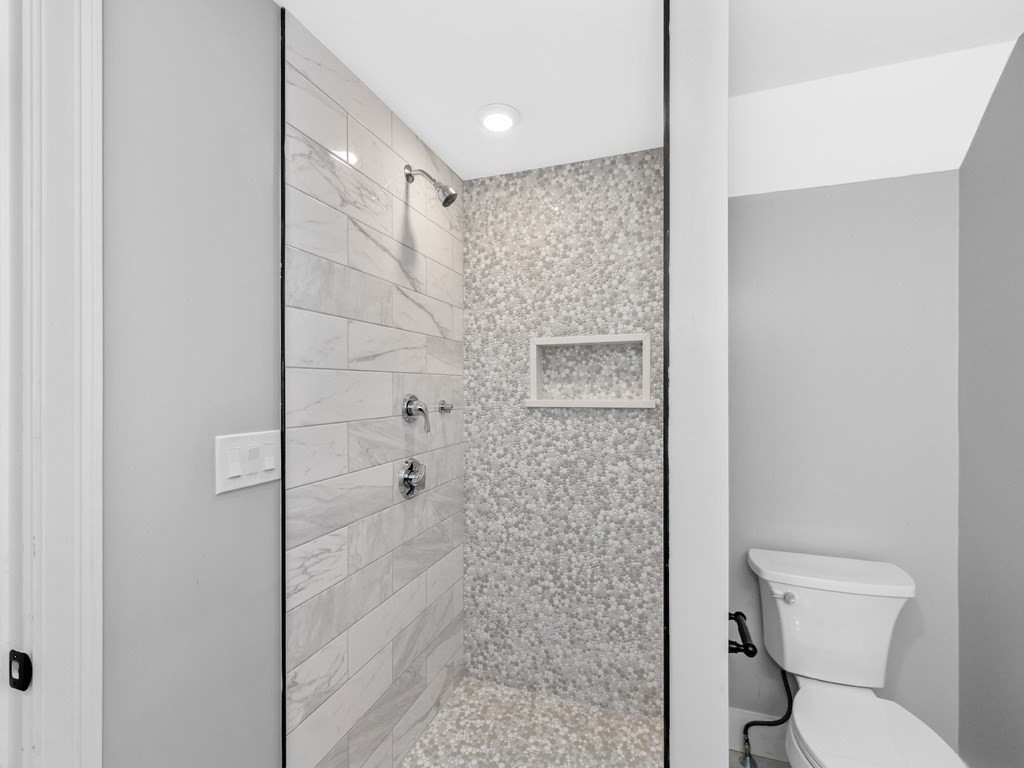 73 Marvin Road, Unit 71 Melrose, MA 02176 - Photo 7 of 21 Gallery Image 7