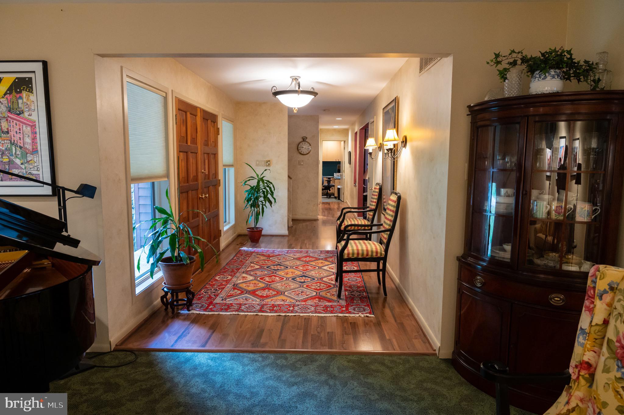 2003 Burdock Road Baltimore, MD 21209 - Photo 3 of 38