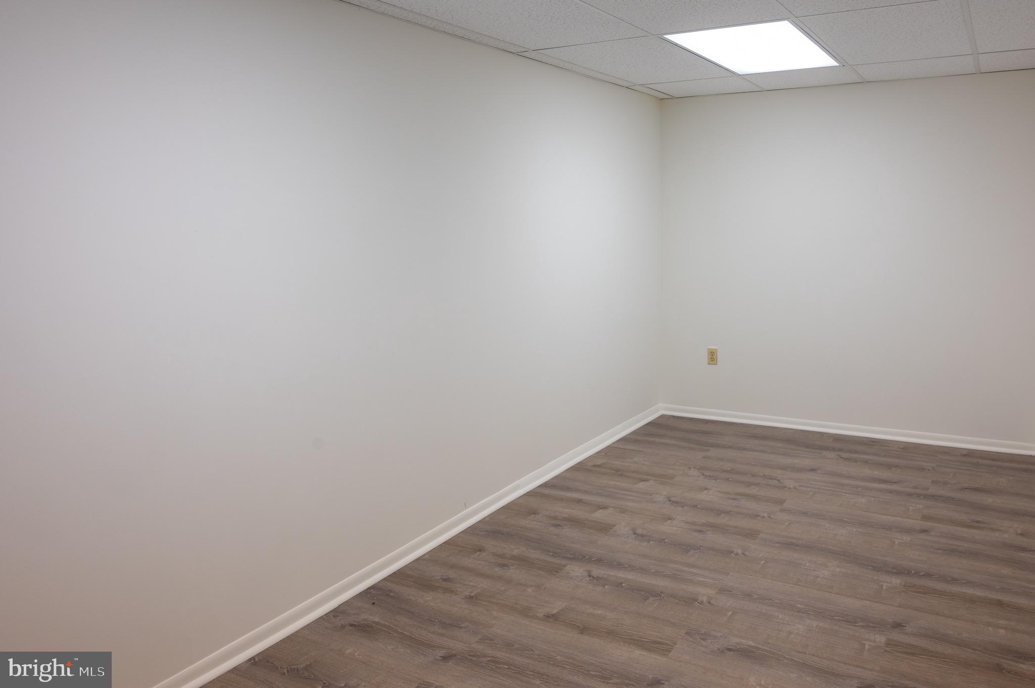 2003 Burdock Road Baltimore, MD 21209 - Photo 36 of 38