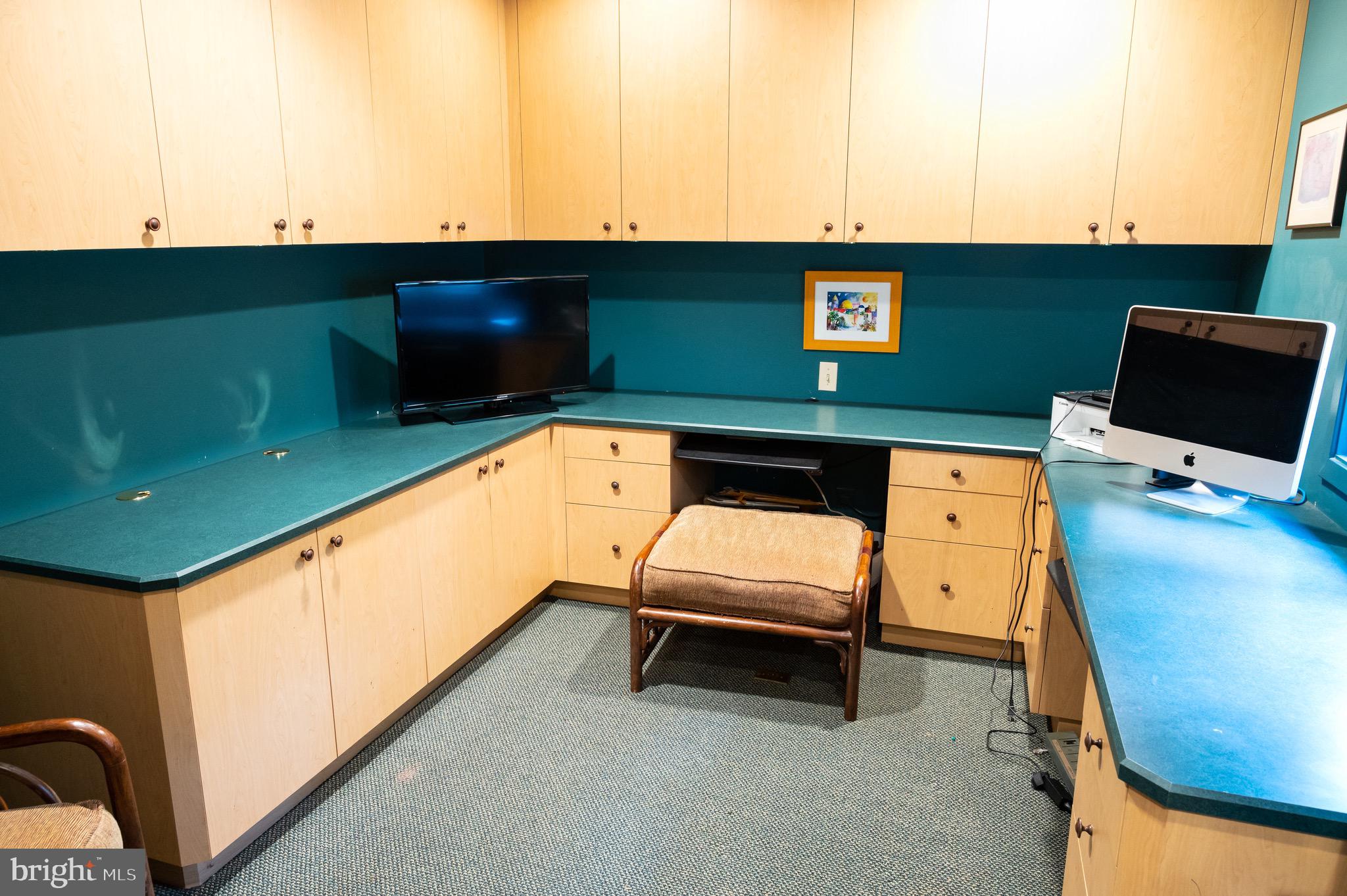 2003 Burdock Road Baltimore, MD 21209 - Photo 10 of 38