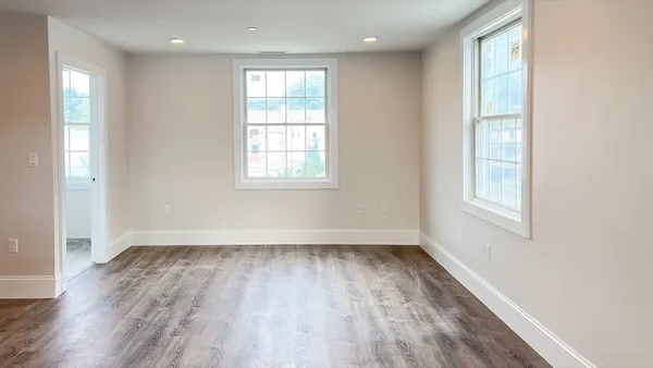 $3,100 | 131 Cambridge Street, Unit A, Burlington, MA 01803
