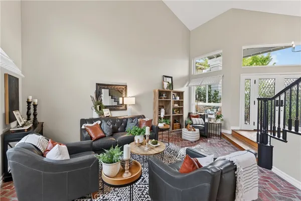 $1,574,999 | 21352 Silvertree Lane, Rancho Santa Margarita, CA 92679