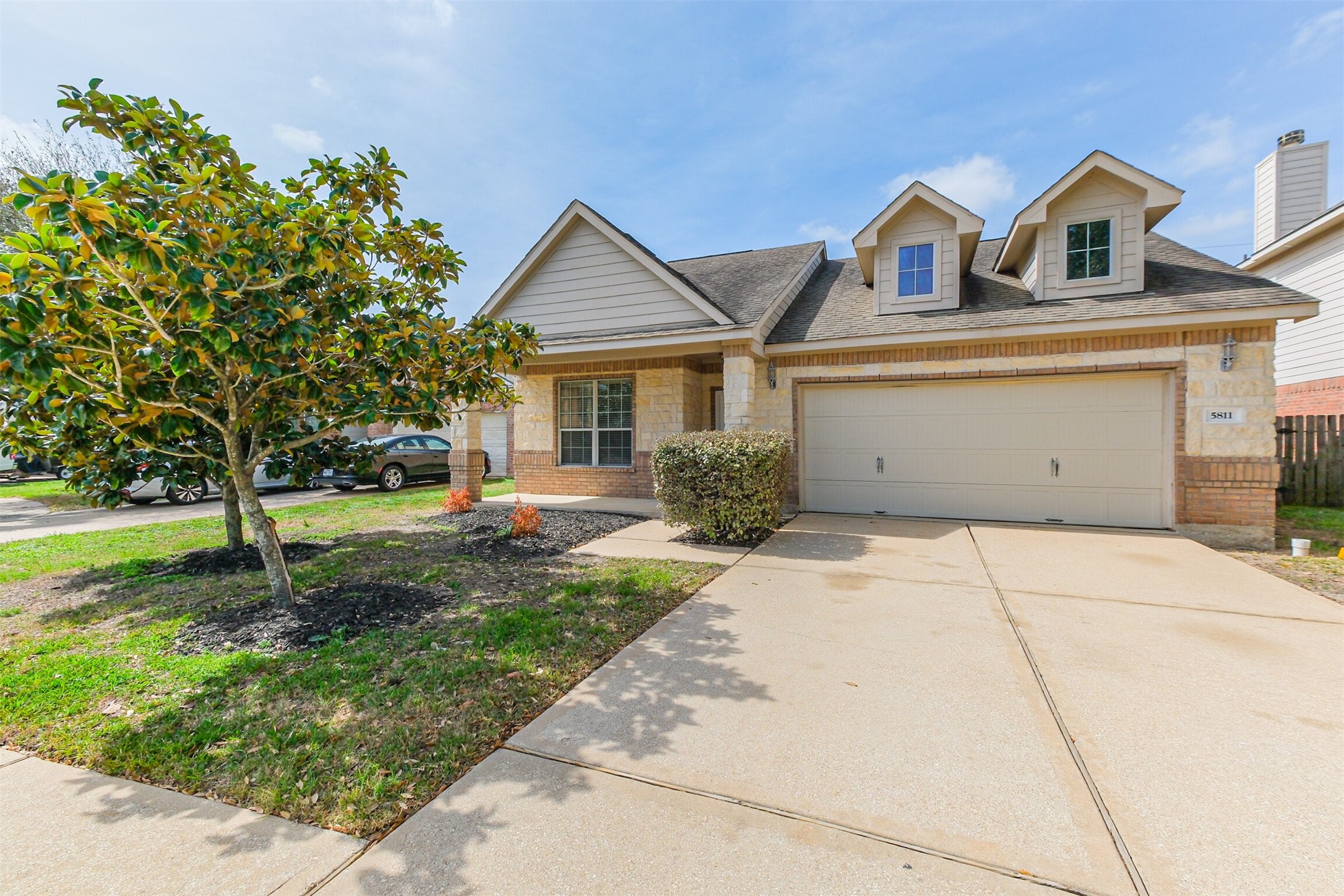 5811 Ranch Riata Court Katy, TX 77449 - Photo 2 of 35