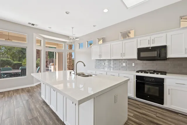 $579,000 | 38324 Sunny Days Drive, Palm Desert, CA 92211