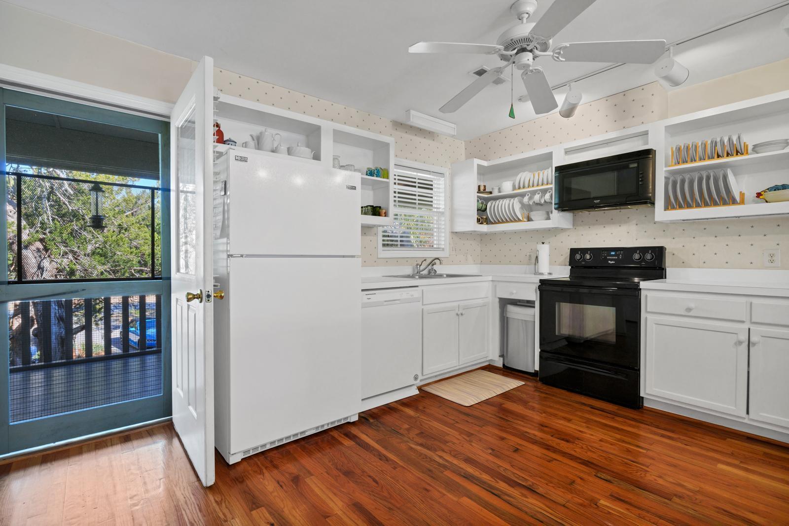 3516 Myrtle Street Edisto Beach, SC 29438 - Photo 4 of 59 6