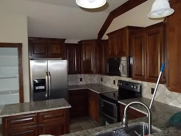 $3,295 | 1326 Briar Cliff Path, Abilene, TX 79602